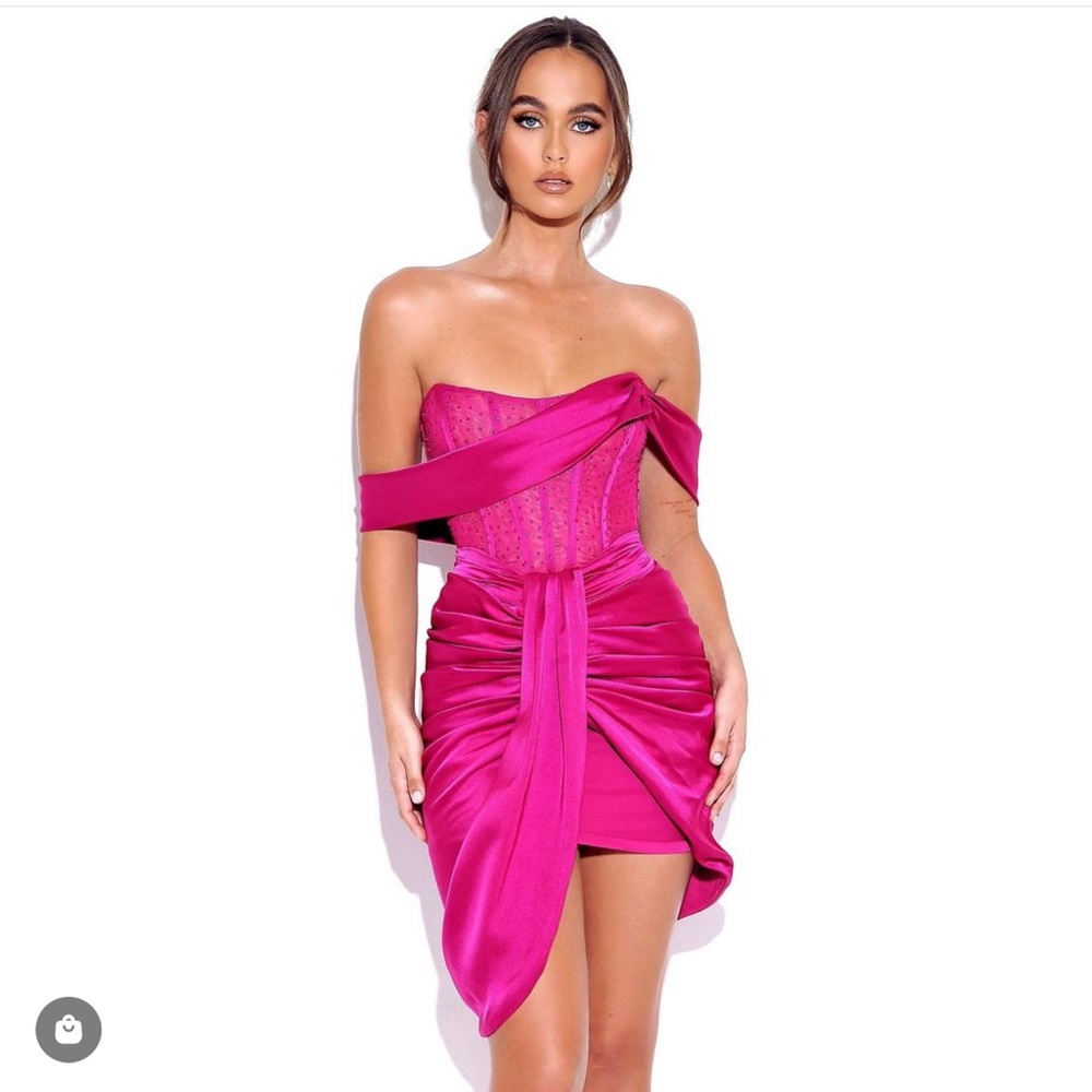 Miss Circle Darlene Fuchsia off shoulder dress